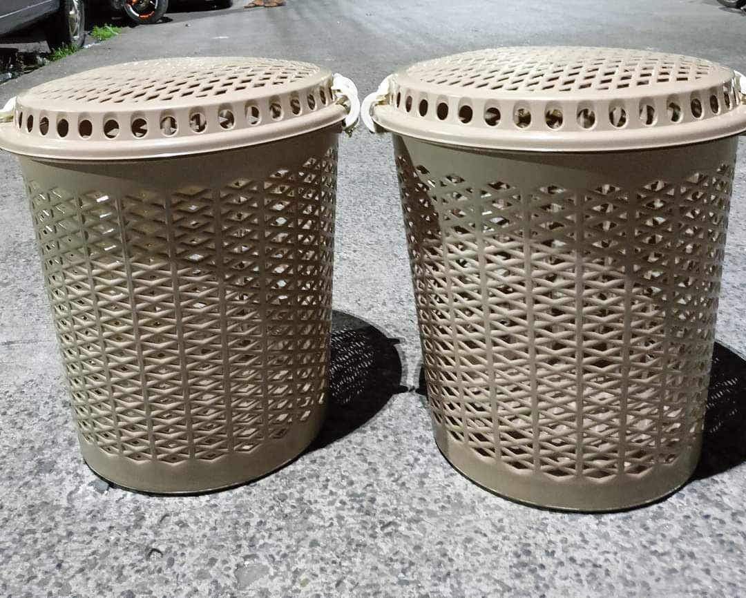 KRIS ESTETIK LAUNDRY BASKET WITH COVER (Category: Storage Boxes & Baskets) located in Imus. Submitted by foodhaveit24 (Listing ID 1252702357, Image 3). Description: NOW AVAILABLE !! BEST SELLER NAMIN YAN MGA SUKI *KRIS ESTETIK LAUNDRY BASKET WITH COVER MALAKI PO ITO KASYANG KASYA ANG TAMBAK NA LABAHIN MO #145 PESOS ONLY !!.