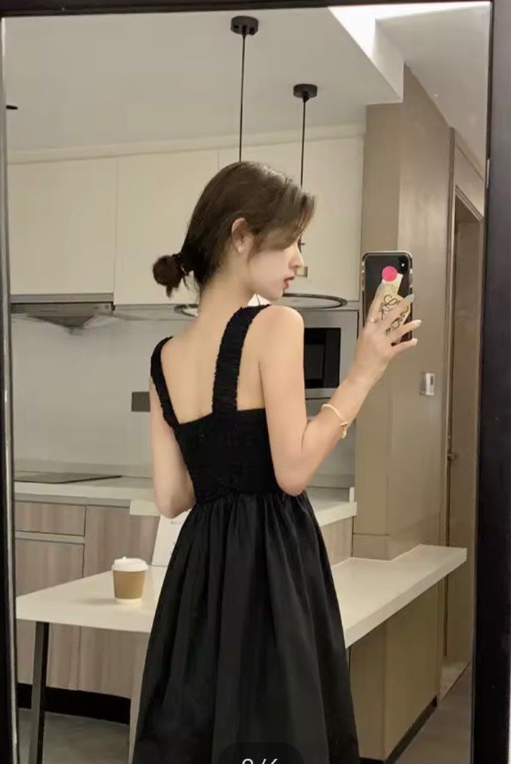 That dress☺️☺️❤️  Dress with stockings, Tight black dress