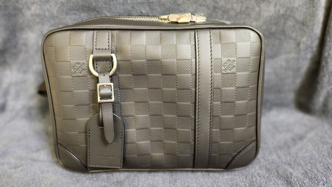 Louis Vuitton Sirius messenger (N45286)