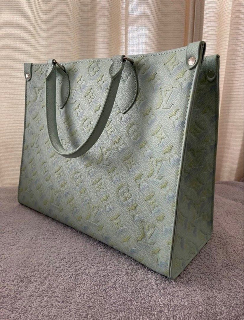 Louis Vuitton On The Go Pastel Green, Women's Fashion, Bags & Wallets, Tote  Bags on Carousell