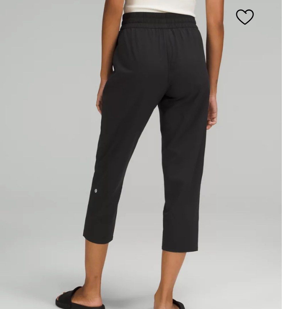 Lululemon pull on mr tapered leg crop 23 Women s Fashion Activewear on Carousell