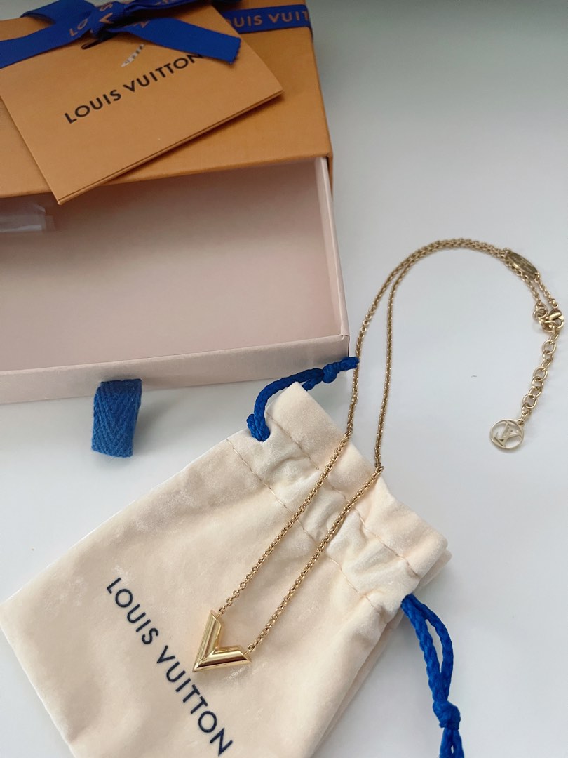 LV Essential V Necklace, Luxury, Accessories on Carousell