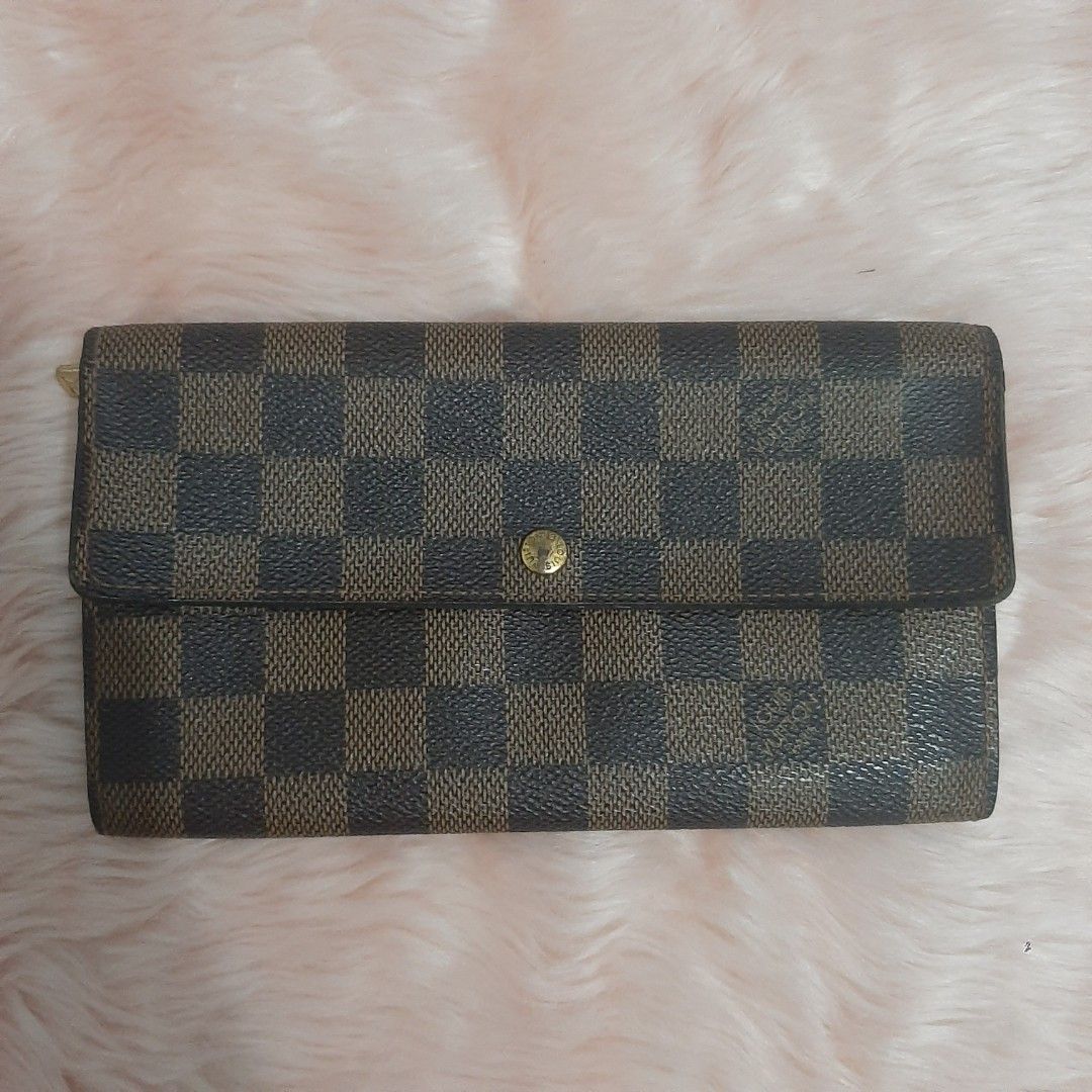 Rush Sale! Louis Vuittion Sarah Wallet, Luxury, Bags & Wallets on Carousell