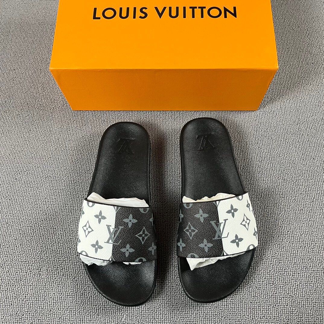 Brand New Louis Vuitton Slides Monogram Black Mens. LV Mens Slides Size  10UK, Men's Fashion, Footwear, Slippers & Slides on Carousell