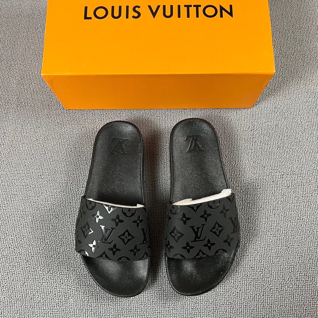Brand New Louis Vuitton Slides Monogram Black Mens. LV Mens Slides Size  10UK, Men's Fashion, Footwear, Slippers & Slides on Carousell