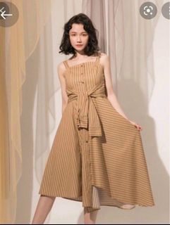 Marjorie (S)黃色 高亢熱戀，率性綁結不規則條紋洋裝