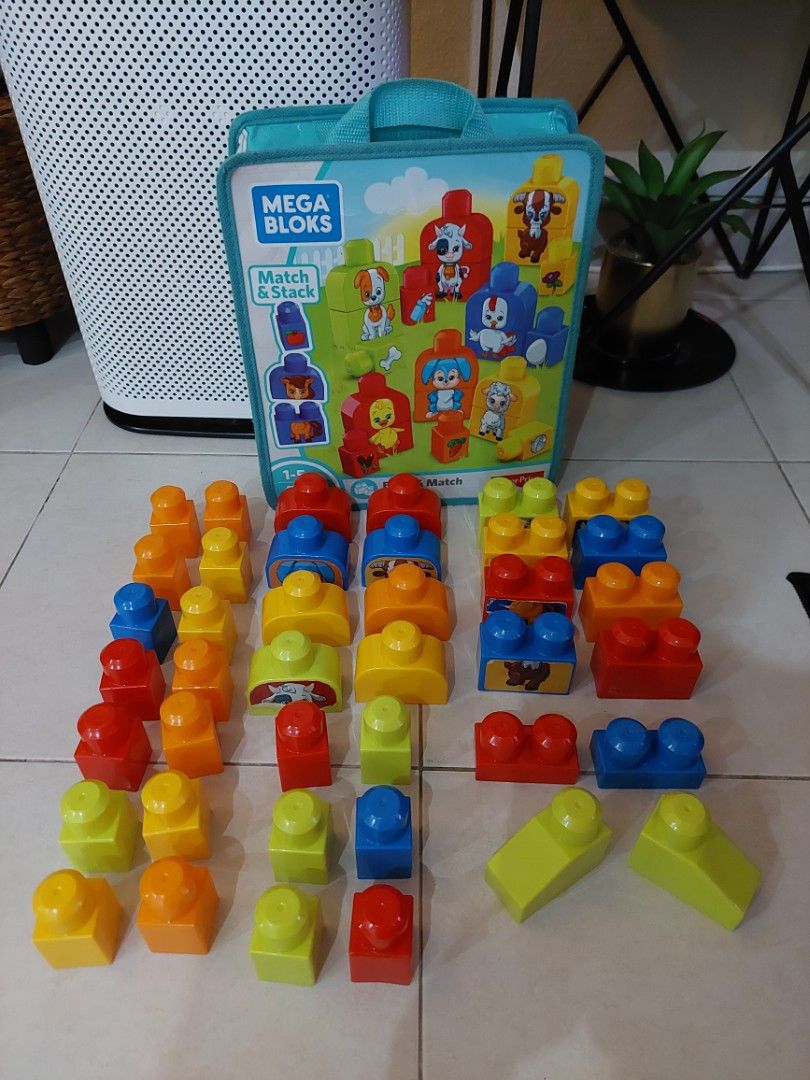 Mega bloks build hotsell and match animals