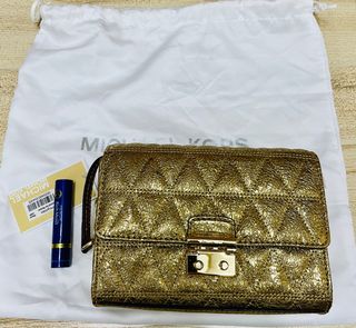（分類：）位於 。 由 mk18hk 提交（商品編號 1252715060，圖片 1）。簡介： 。