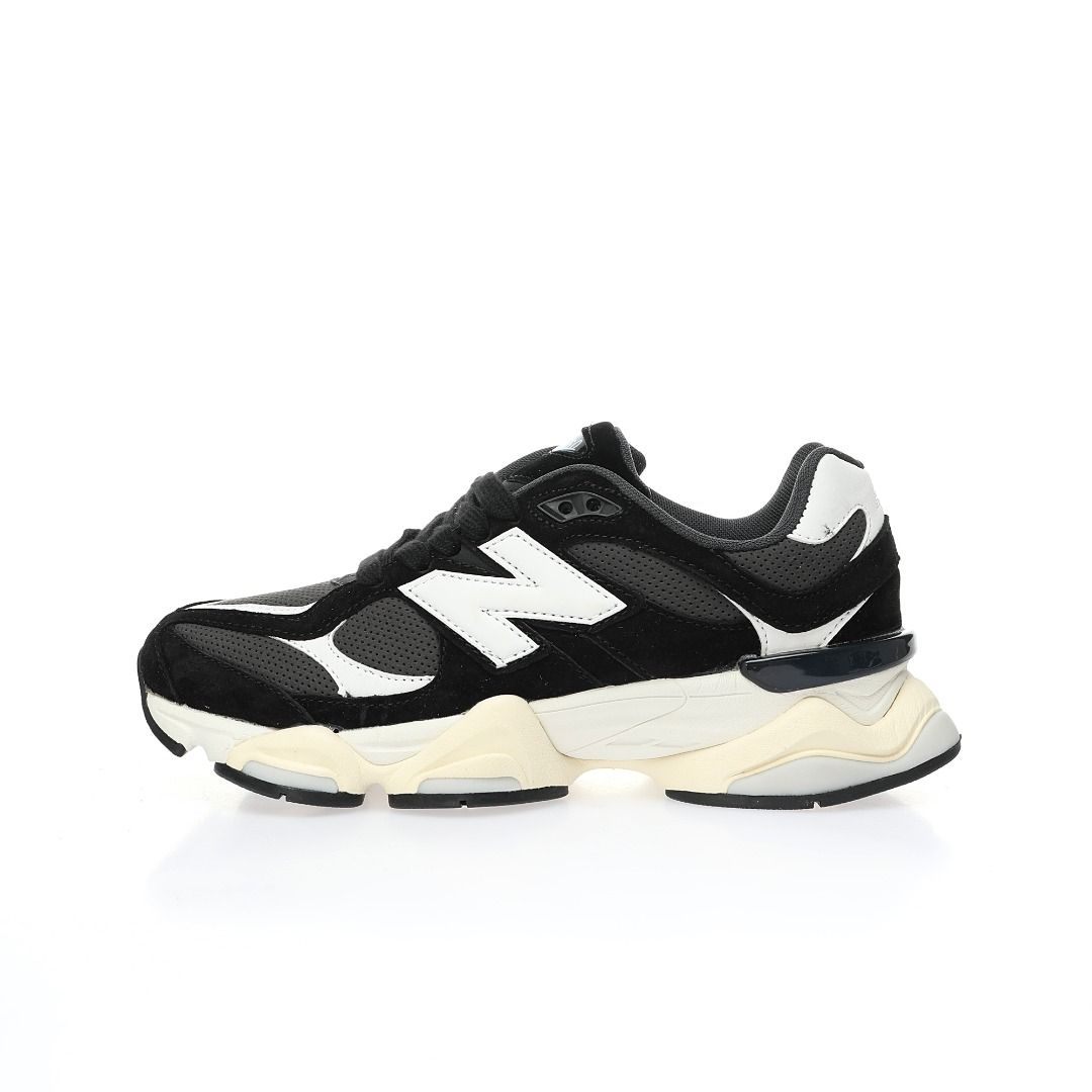 White and black outlet new balance shoes