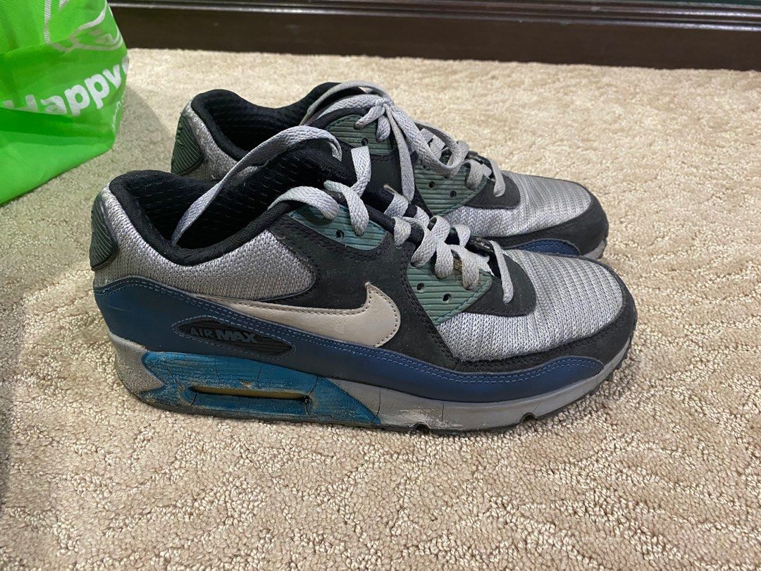 Nike air max 99 essential store