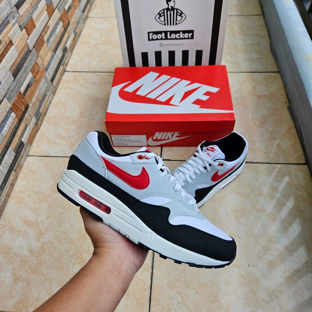 Nike Air Max 1 Chili 2.0 (Black / Red), Fesyen Pria, Sepatu