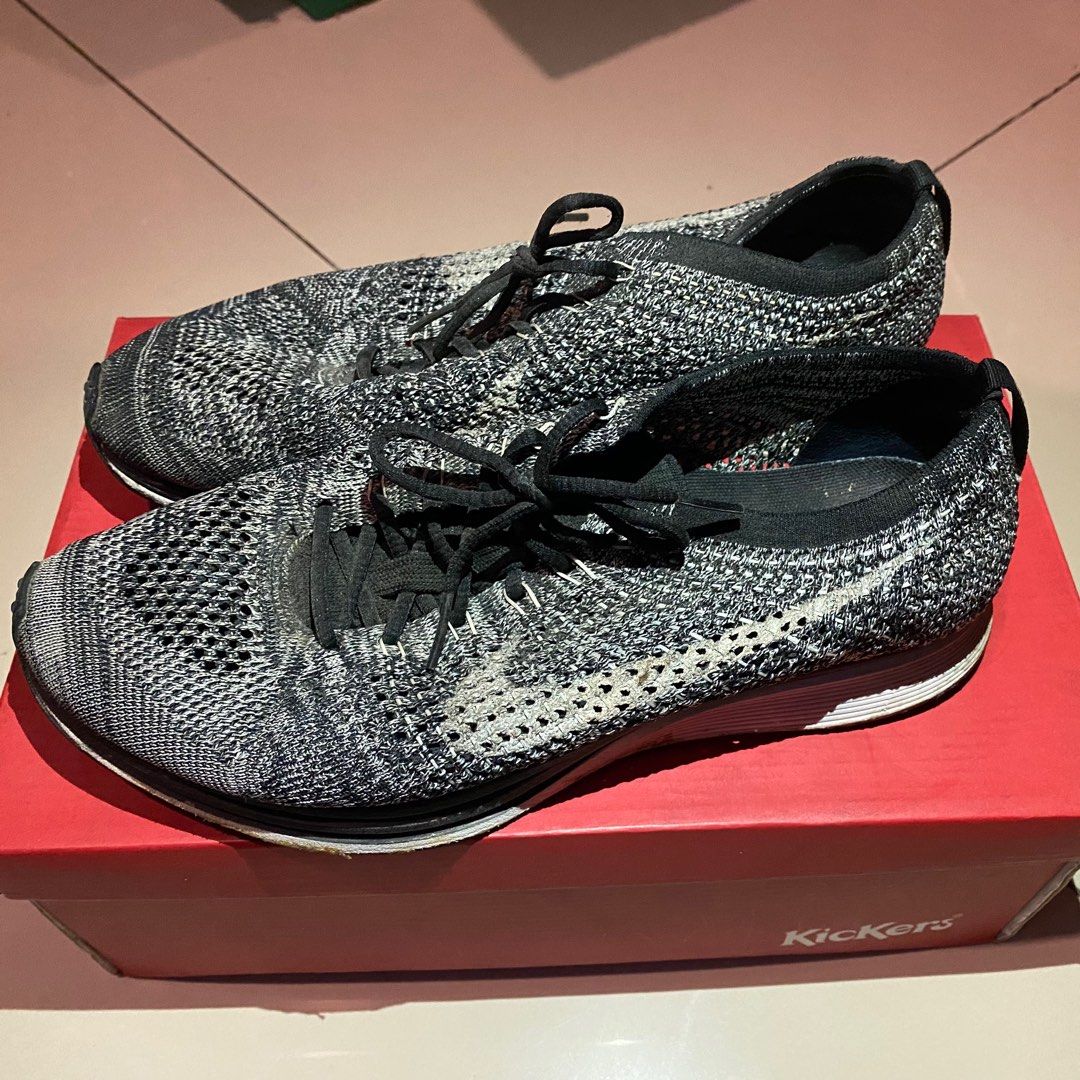 Nike Flyknit Racer Oreo ORIGINAL Fesyen Pria Sepatu Sneakers