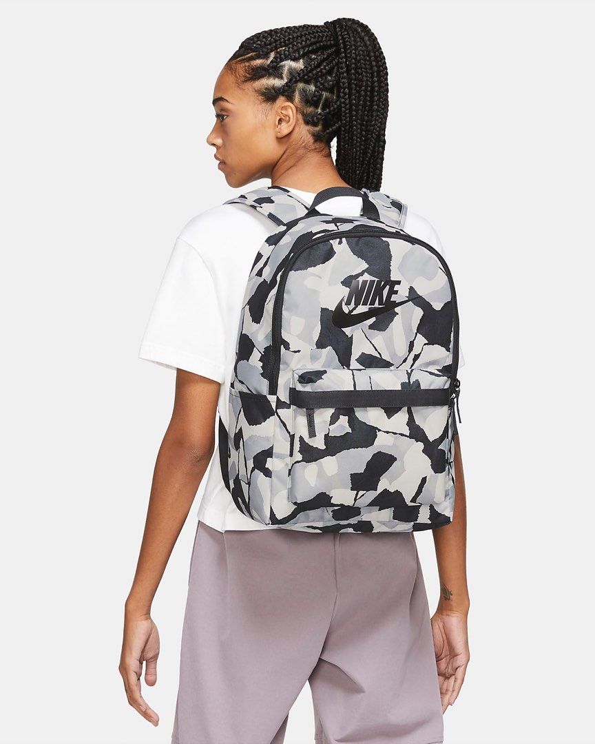 Nike on sale heritage backpack