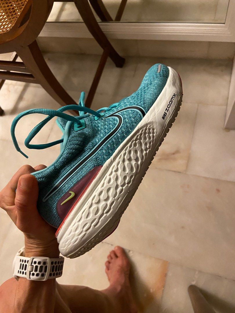 zoomx invincible nike