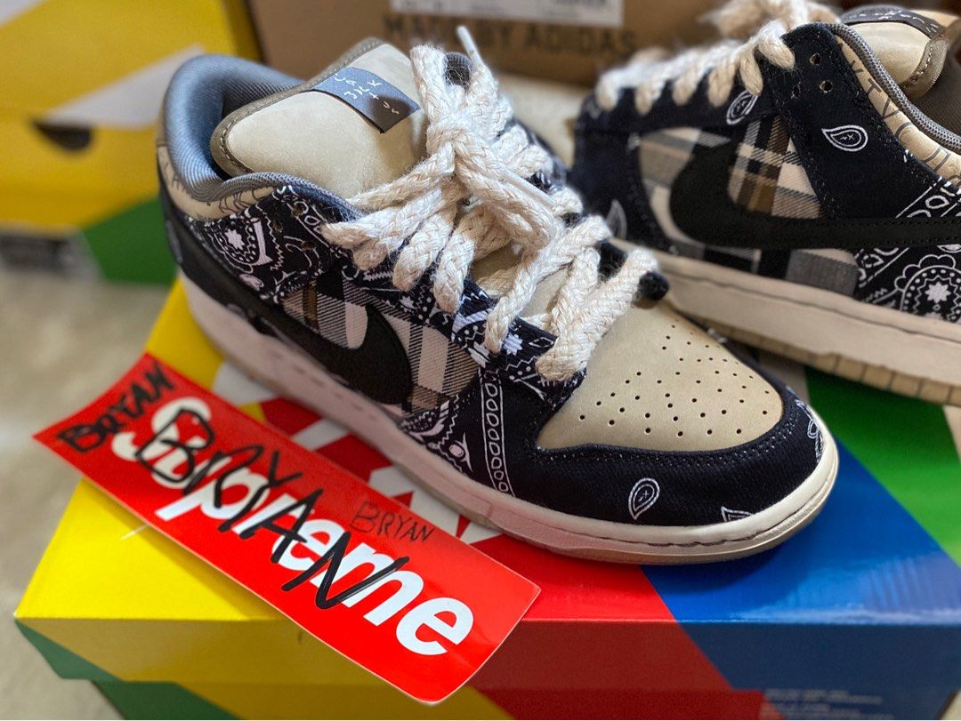 travis dunk nike