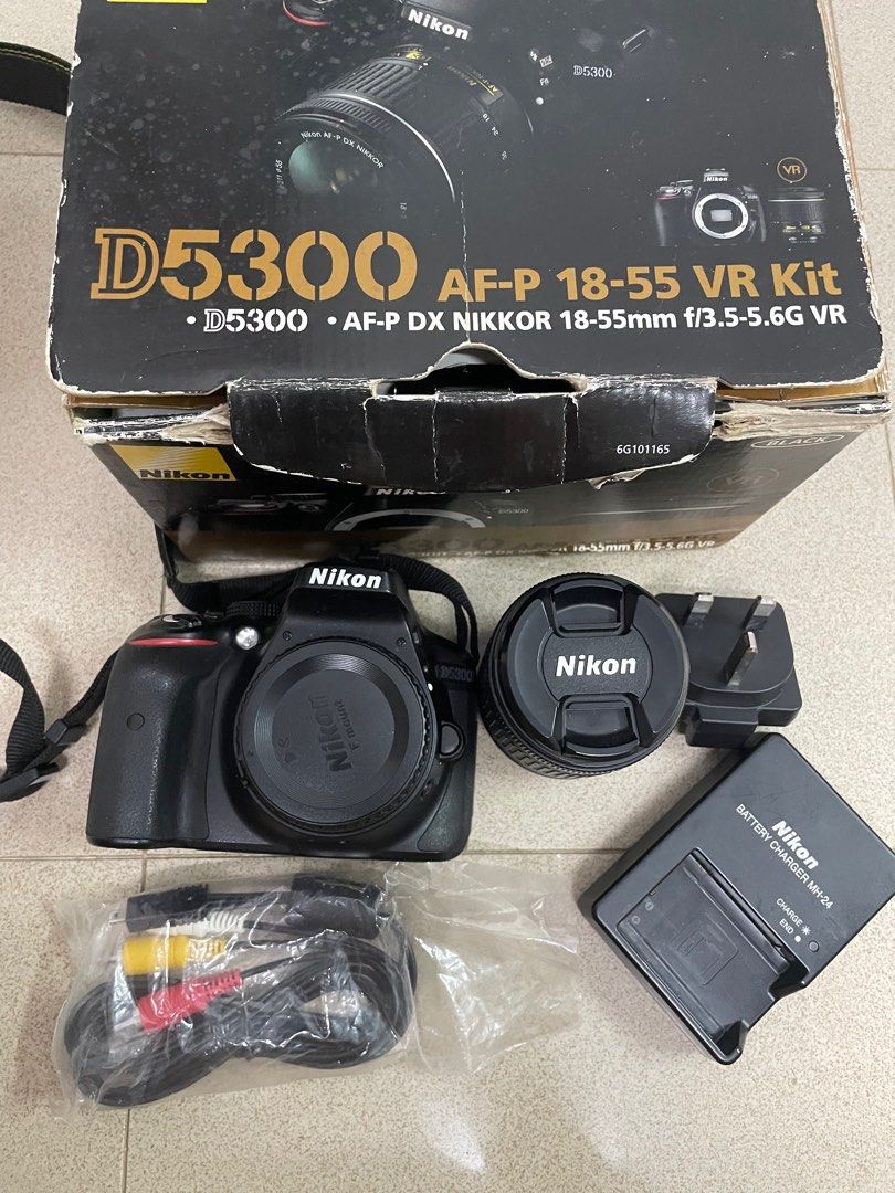 NIKON D5300 BLACK DSLR CAMERA FLIP SCREEN W/WIFI, Photography, Cameras