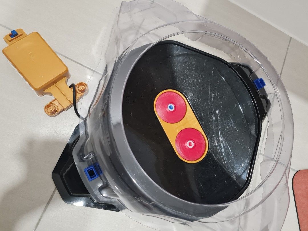 Estadio online beyblade cyclone