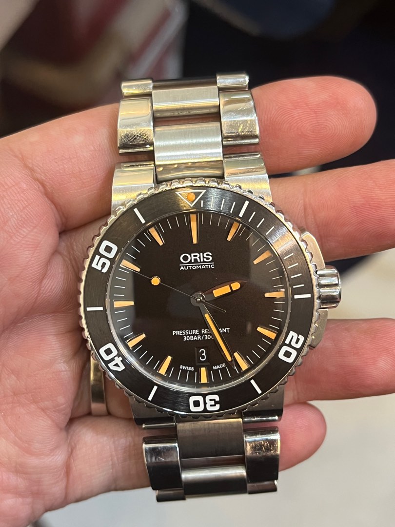 Oris aquis Men s Fashion Watches Accessories Watches on Carousell