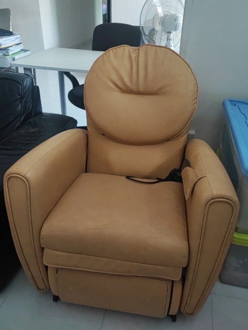 osim udiva massage chair yellow, Furniture Home Living