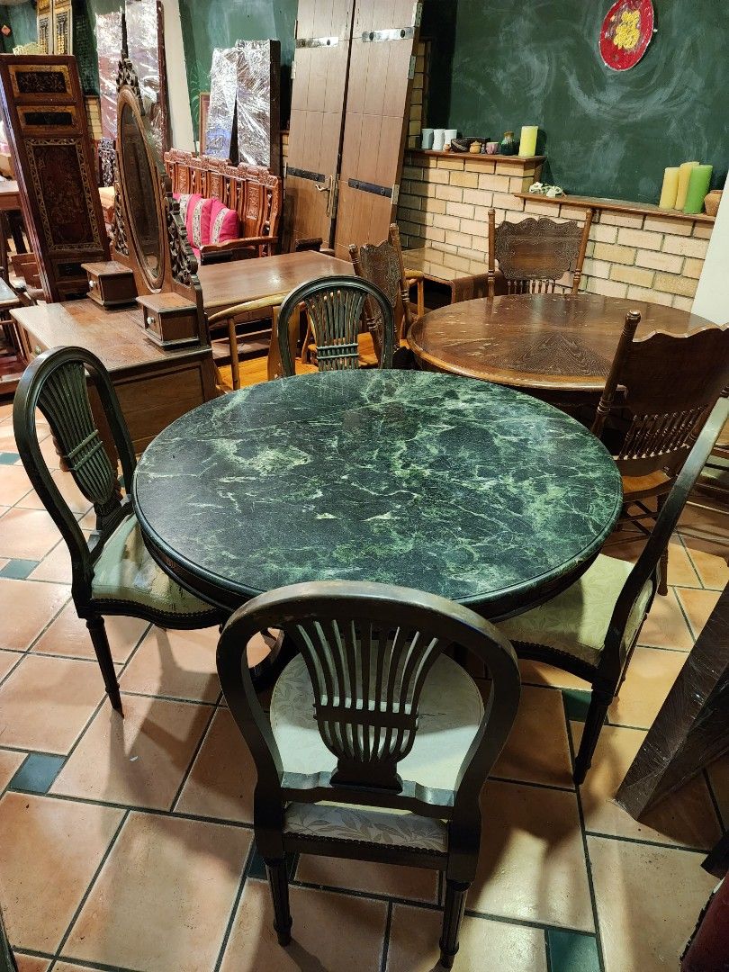 Green outlet marble table