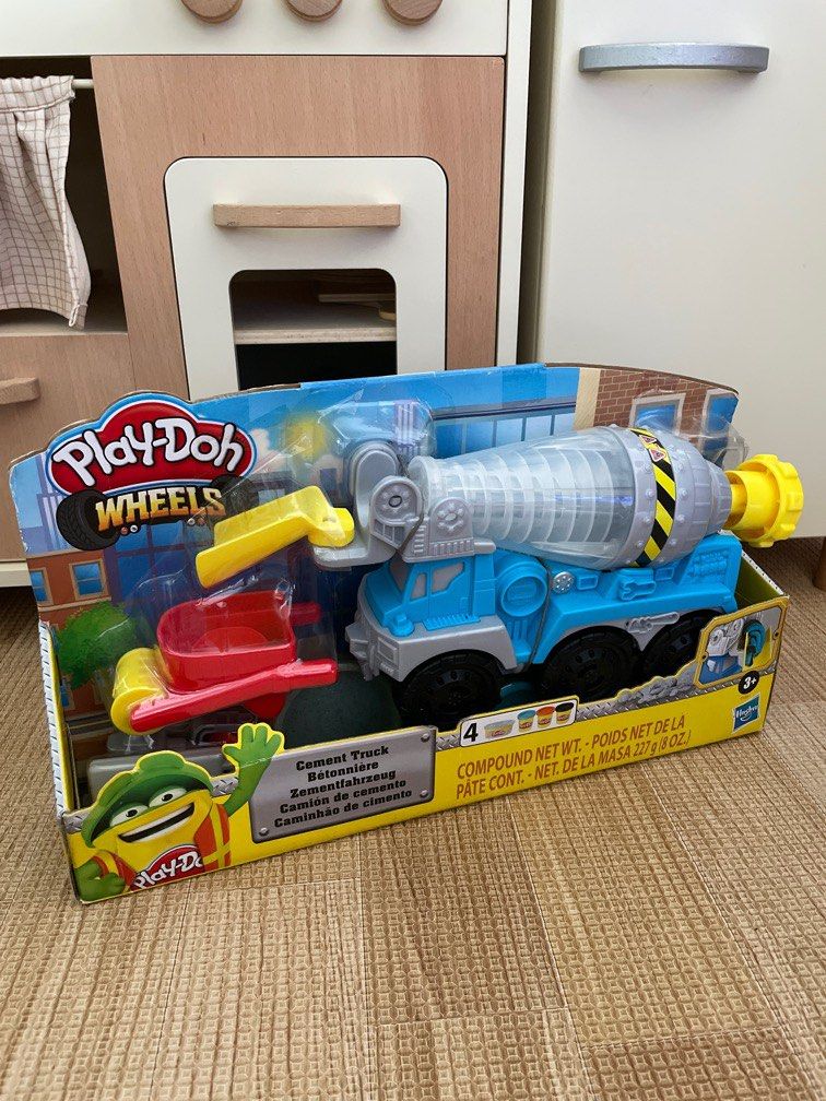 Play doh top cement truck