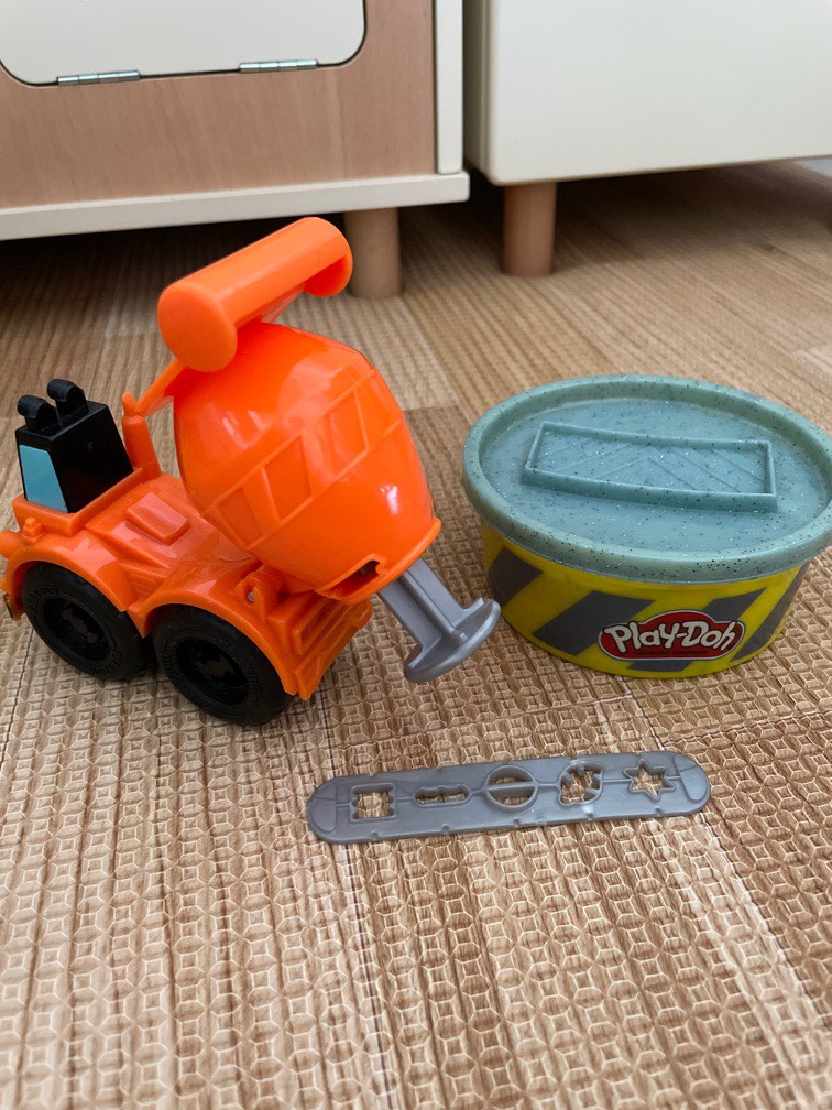 Play doh shop wheels cement mixer