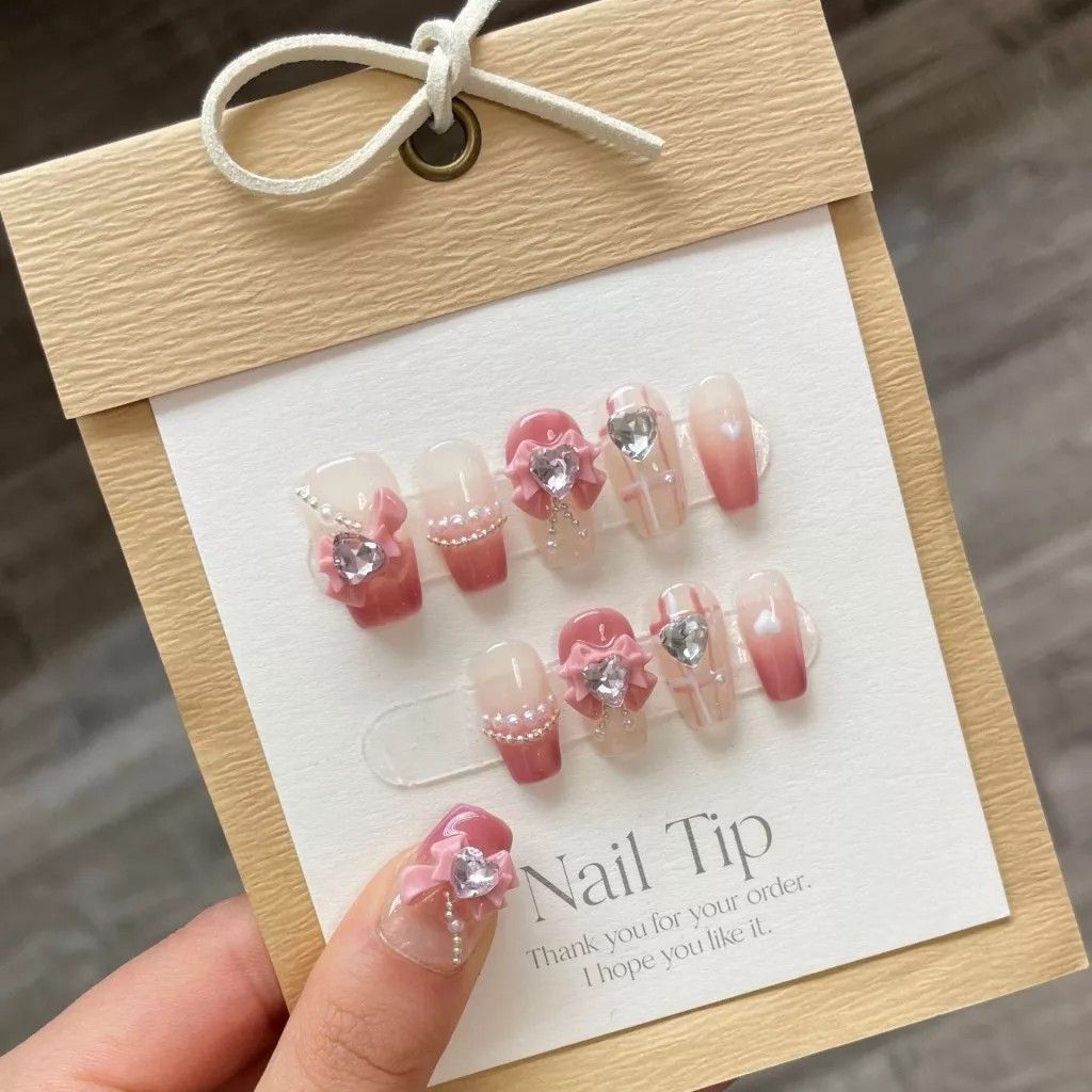 Buy Makemynails Press on Nails Glossy Nails:- Set of 24 Reusable Nail Kit  Gel Finished Glossy Look Press On Nails Dailywear Nails Luxury Gel Nails  (Glossy Nails) (Maroon Glossy Nails) Online at
