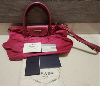 💯Authentic Prada Nylon Tote Bag Vintage Bag Tessuto City Shoulder Bag,  Luxury, Bags & Wallets on Carousell
