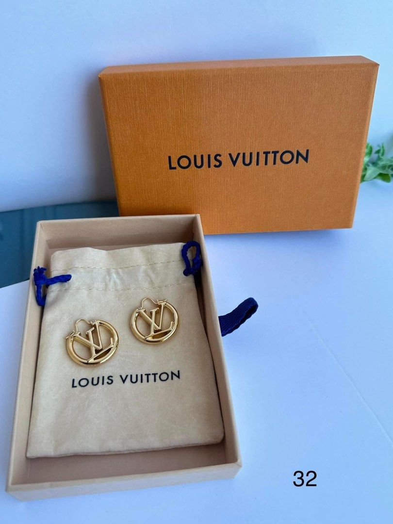 Pre-loved authentic Louis Vuitton earrings, Luxury, Accessories on Carousell