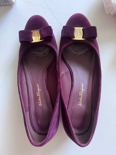 Salvatore Ferragamo Vara Heels Size 10D