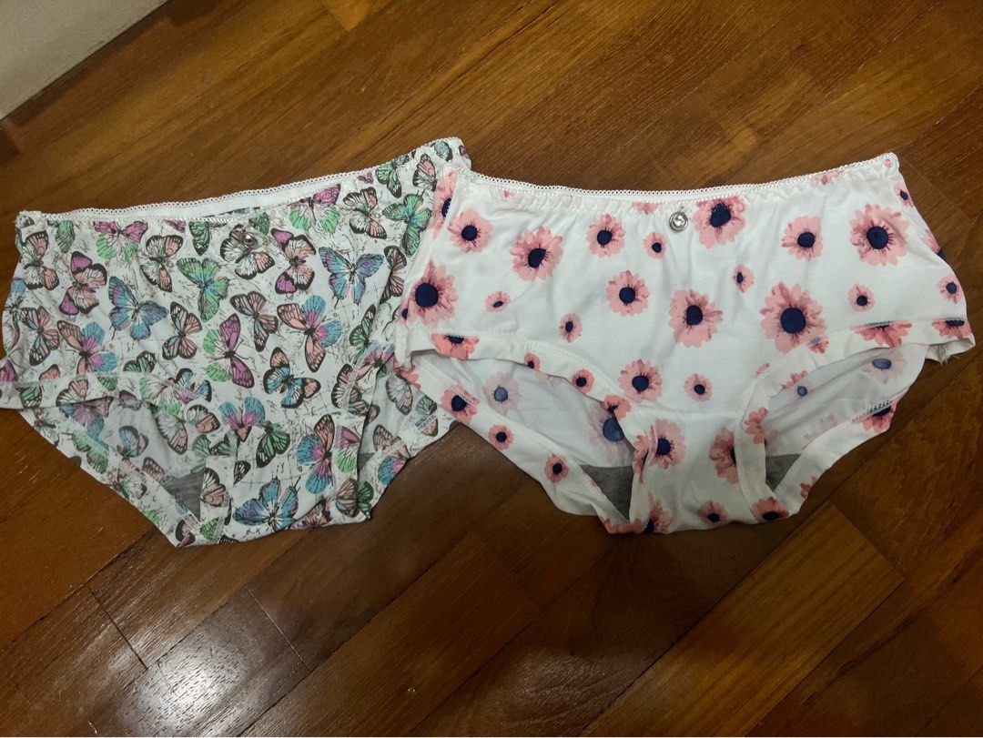 Seamless panty bundle, Women's Fashion, New Undergarments & Loungewear