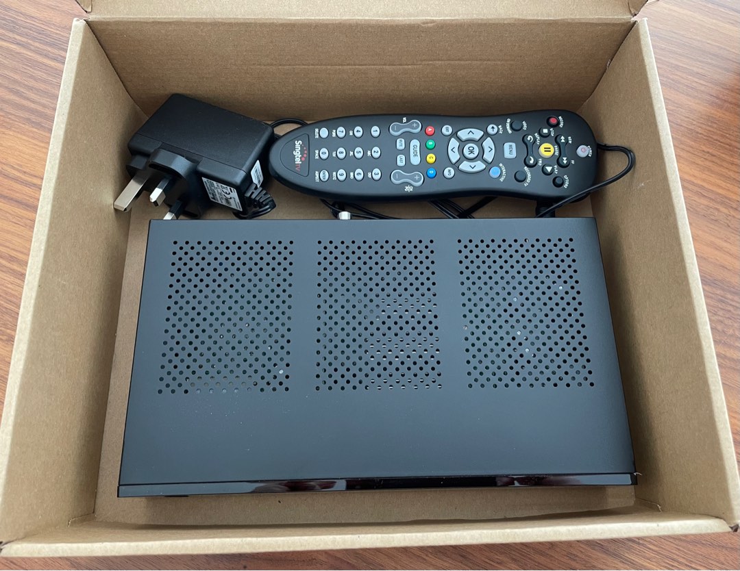 Singtel TV box + remote control, TV & Home Appliances, TV ...