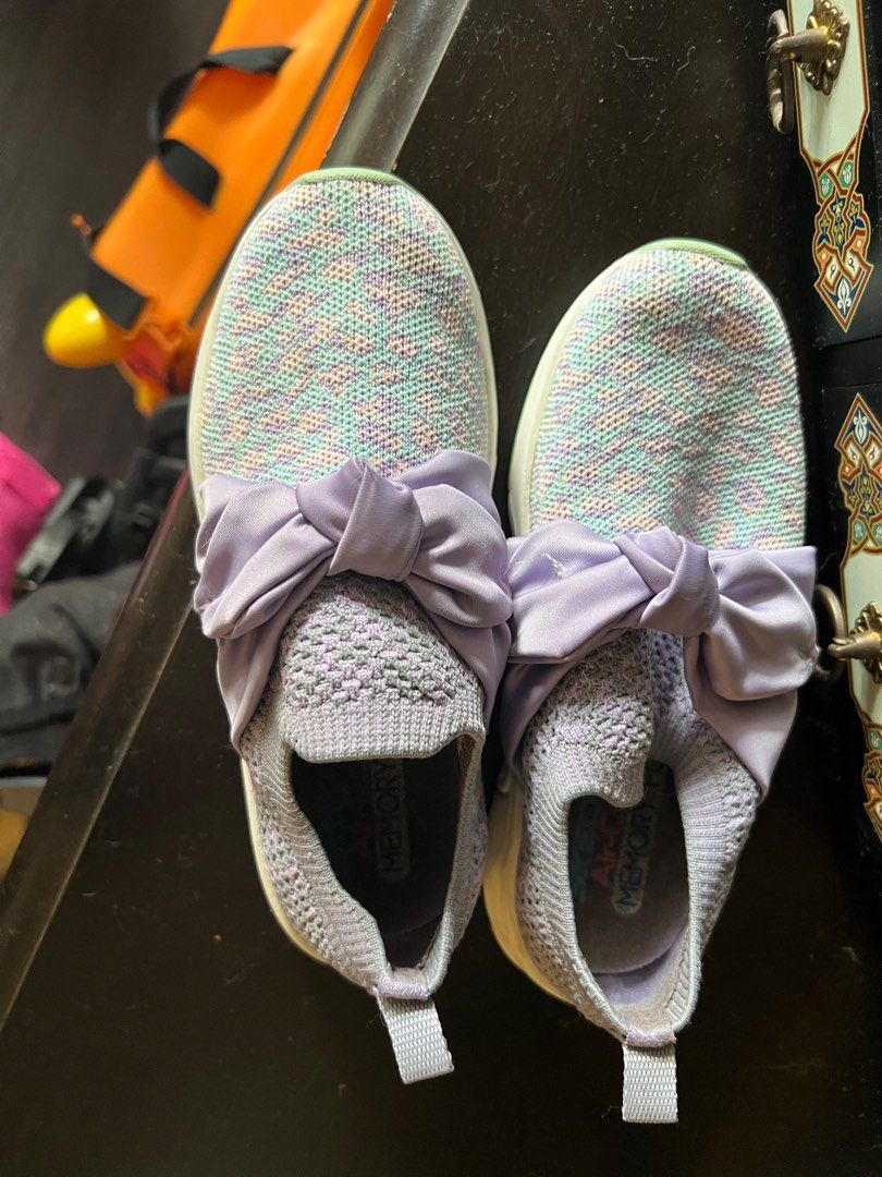 Skechers ribbon shoes cheap