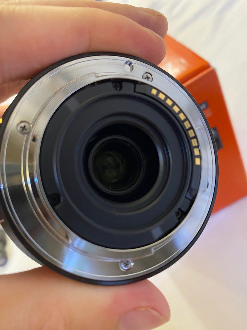 Sony E10-18 F4 OSS super wide Lens