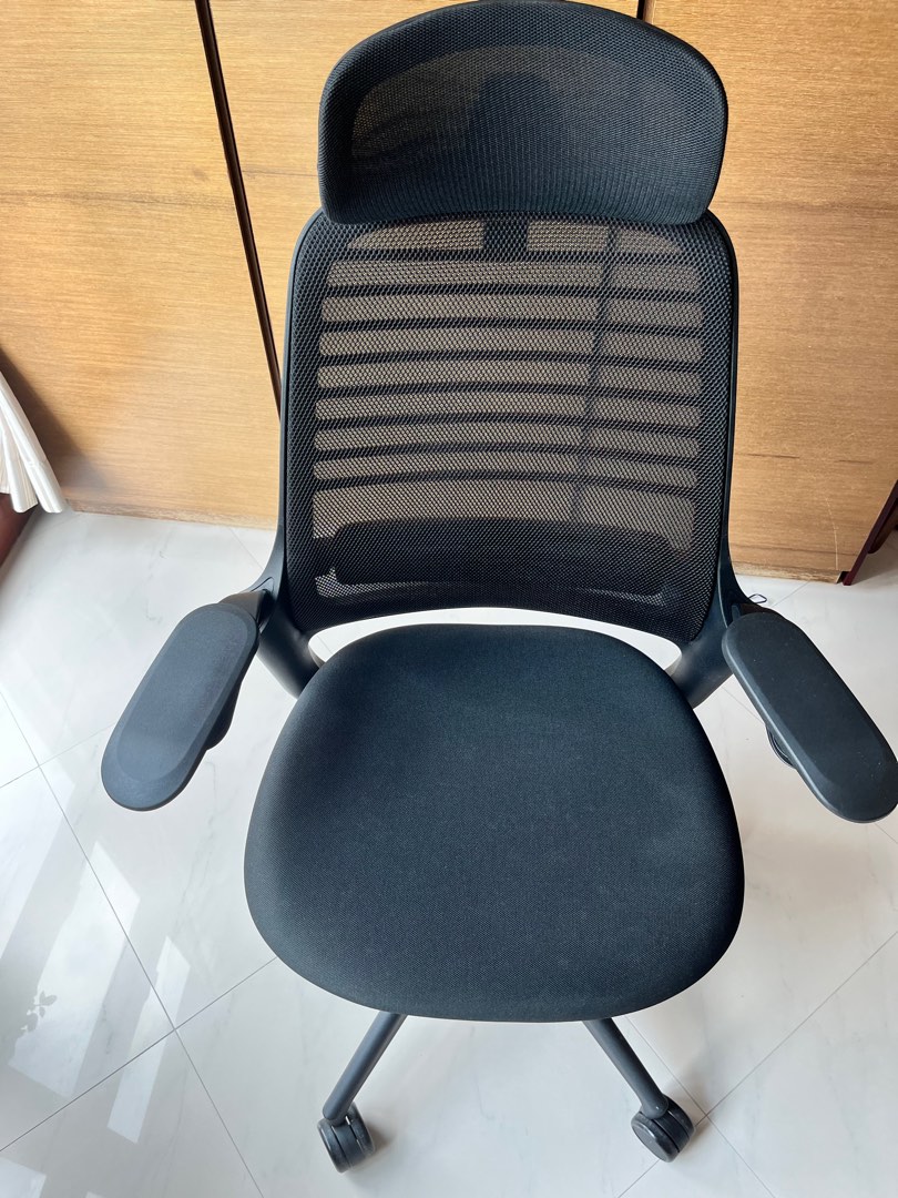 Steelcase Ergonomic Office Chair, Furniture & Home Living, Furniture