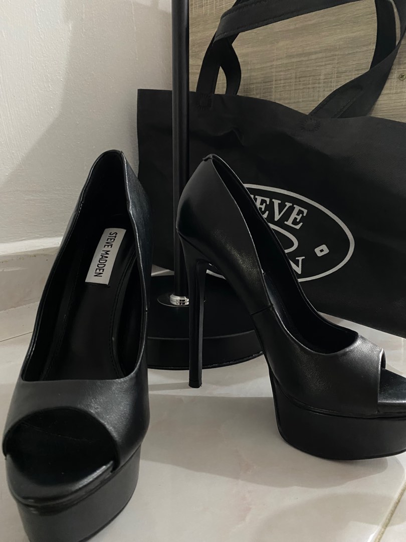 Steve madden cheap gila sandal black