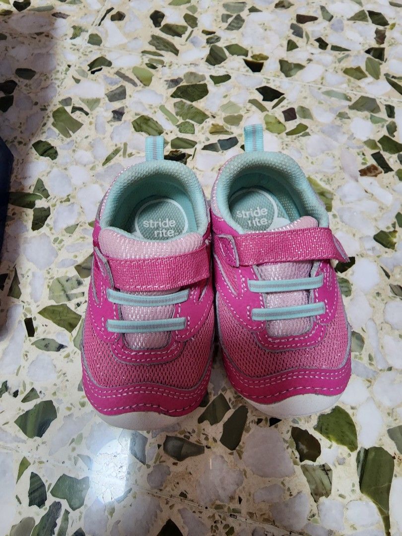 Stride rite soft discount motion adrian sneaker