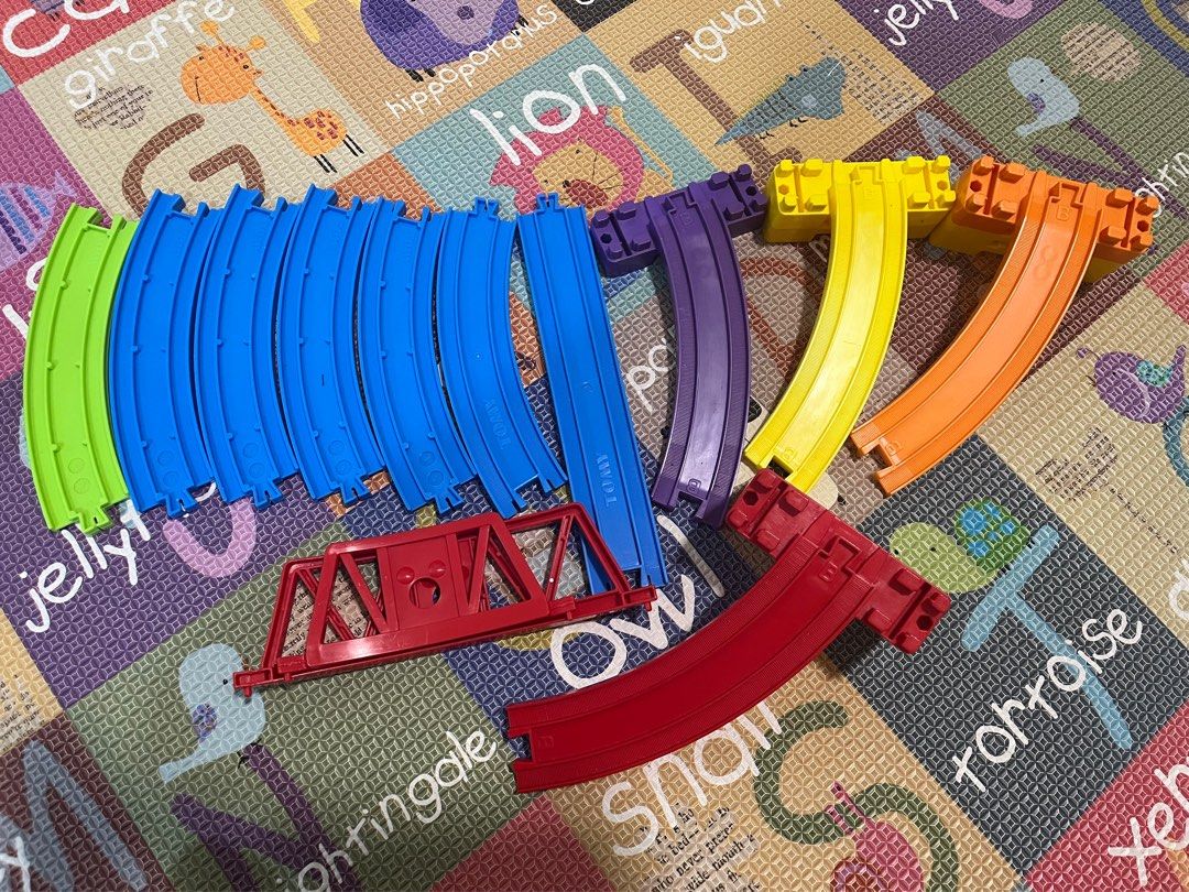 tomy disney train