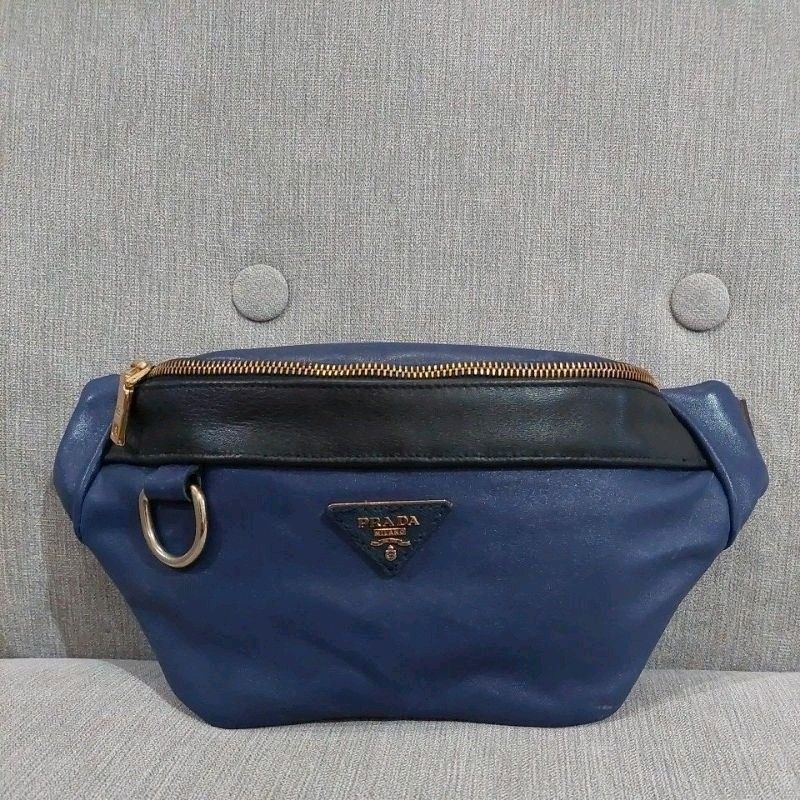 Harga waist bag prada cheap