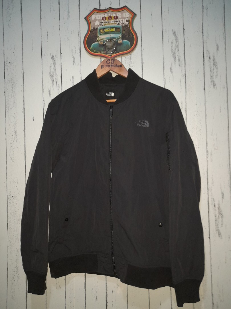 The north face bomber jacket, Men's Fashion, Activewear on Carousell