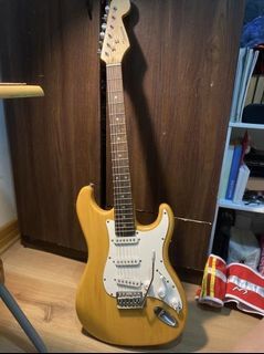 Thompson Stratocaster 2017 // Electric Guitar + Amp