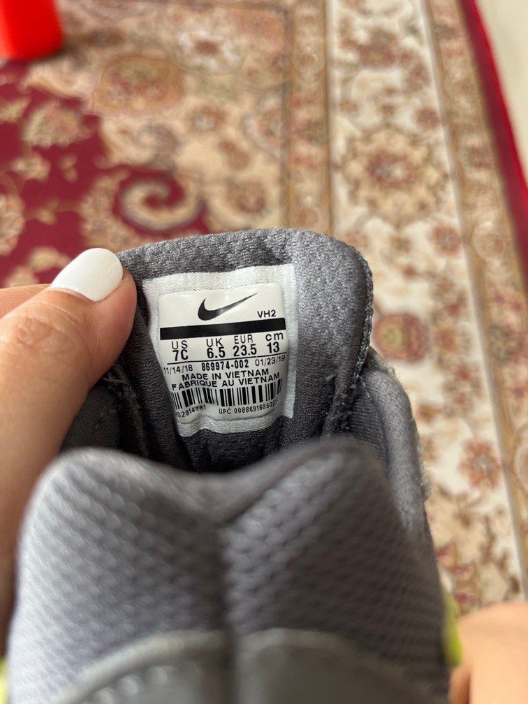 Nike 7c size top