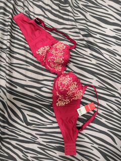 brasNthings bra 34DD/36D, Women's Fashion, New Undergarments & Loungewear  on Carousell