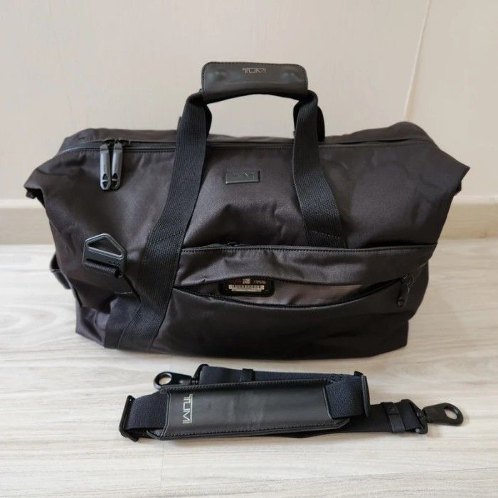 Tumi tahoe sonoma day duffel cheap