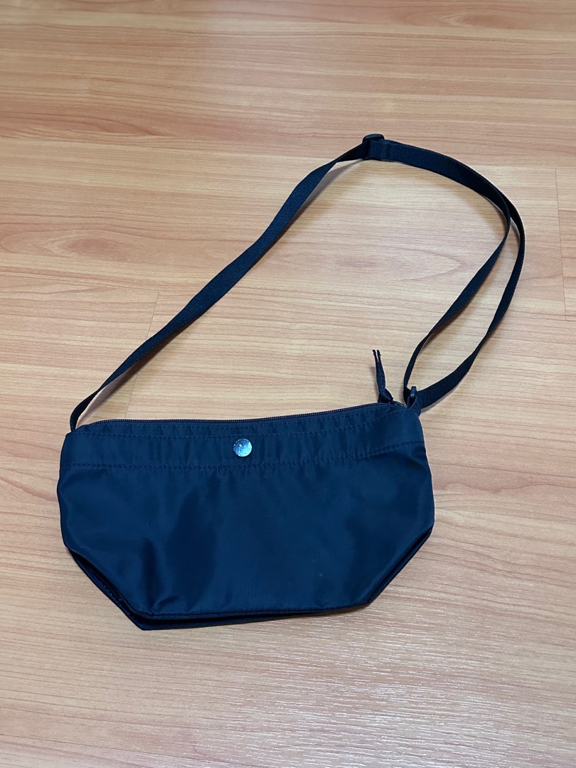 Uniqlo black crossbody sling bag, Women's Fashion, Bags & Wallets