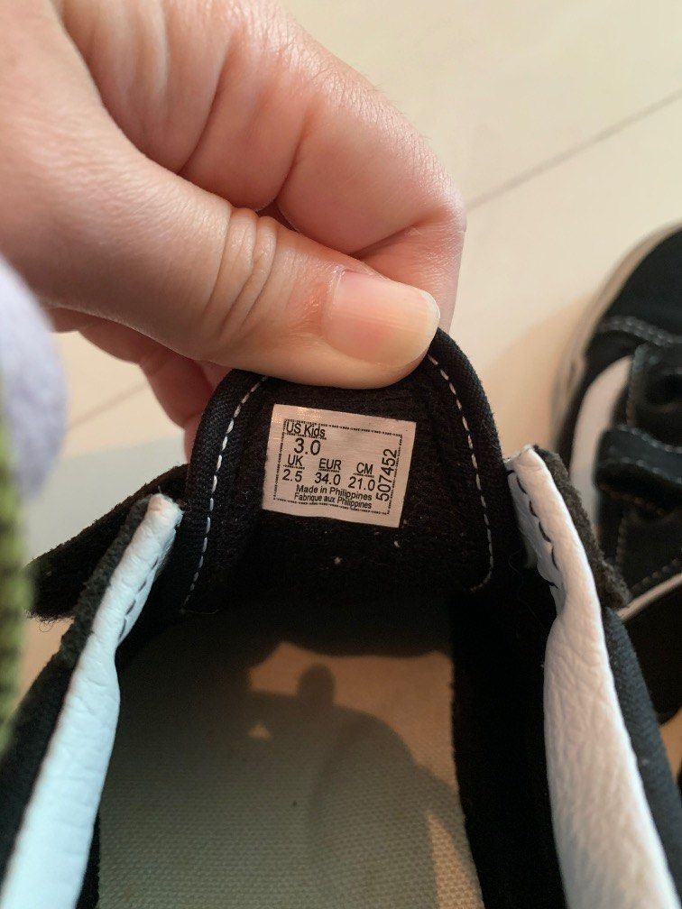 vans shoes size 2.5