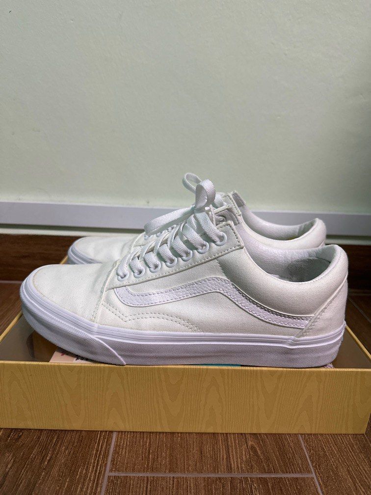 White vans leather clearance laces
