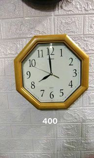 Wall clock casio