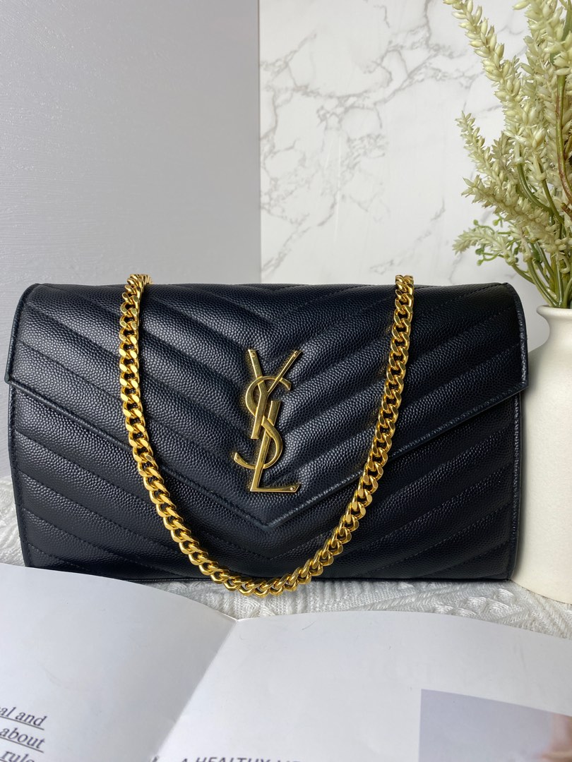 YSL SAINT LAURENT ENVELOPE MEDIUM BAG (100% AUTHENTIC), Luxury, Bags &  Wallets on Carousell