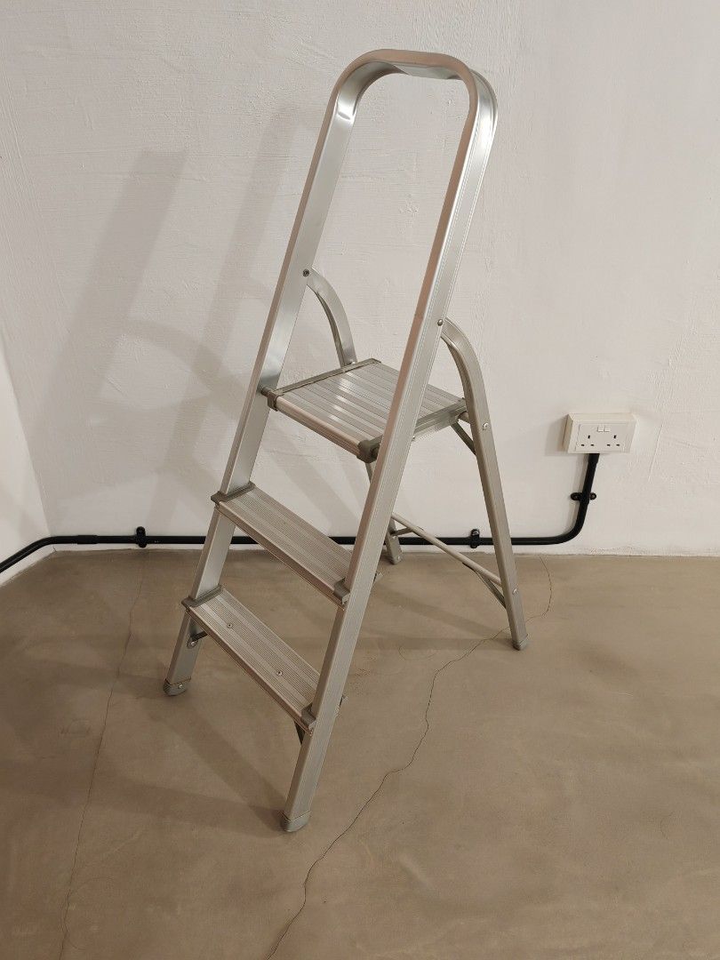 3 step ladder, Everything Else on Carousell